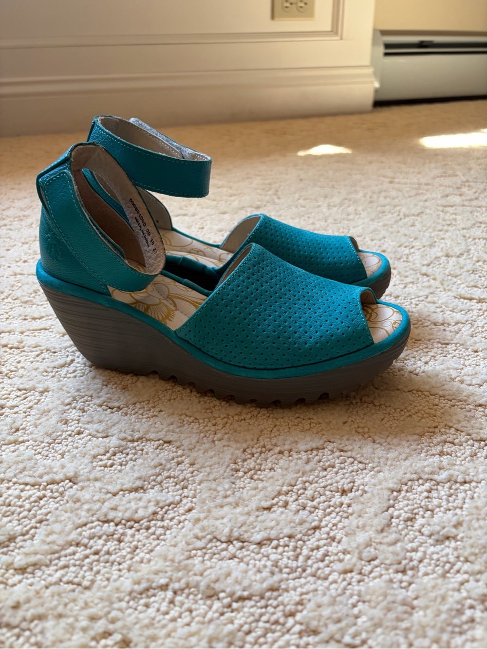 Fly London Yake Perforated Open-Toe Ankle-Strap Sandals, Size 37 - Picture 3 of 9